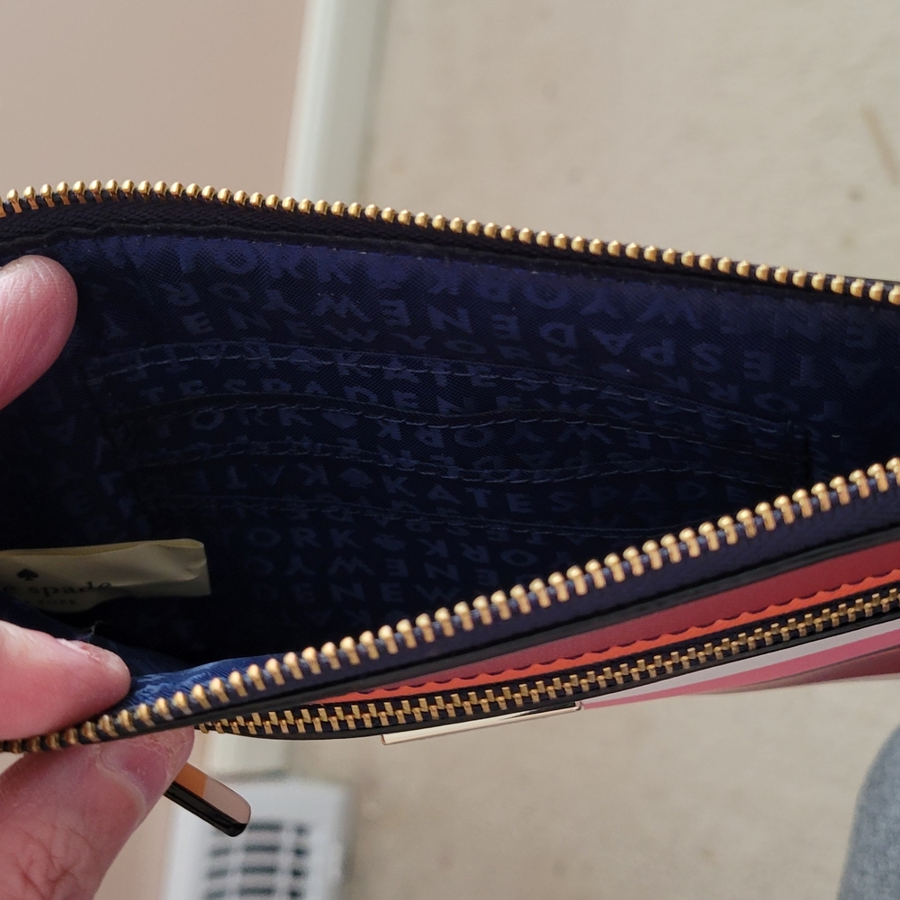 Kate Spade Bold Striped Wristlet Bag with Gold Zipper NWOT - Picture 3 of 4